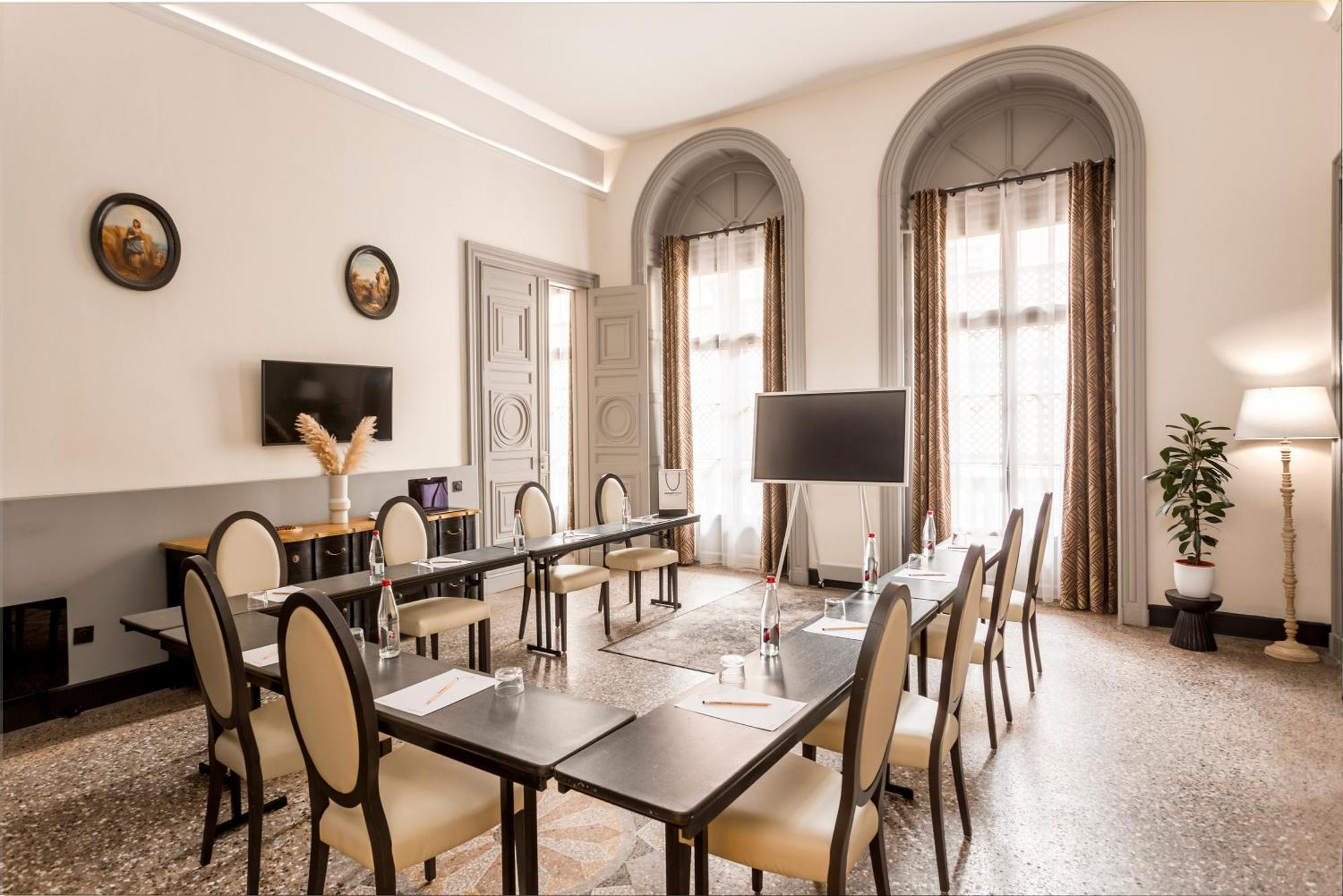 Appart hôtel Appart'city Collection Arenes 4*